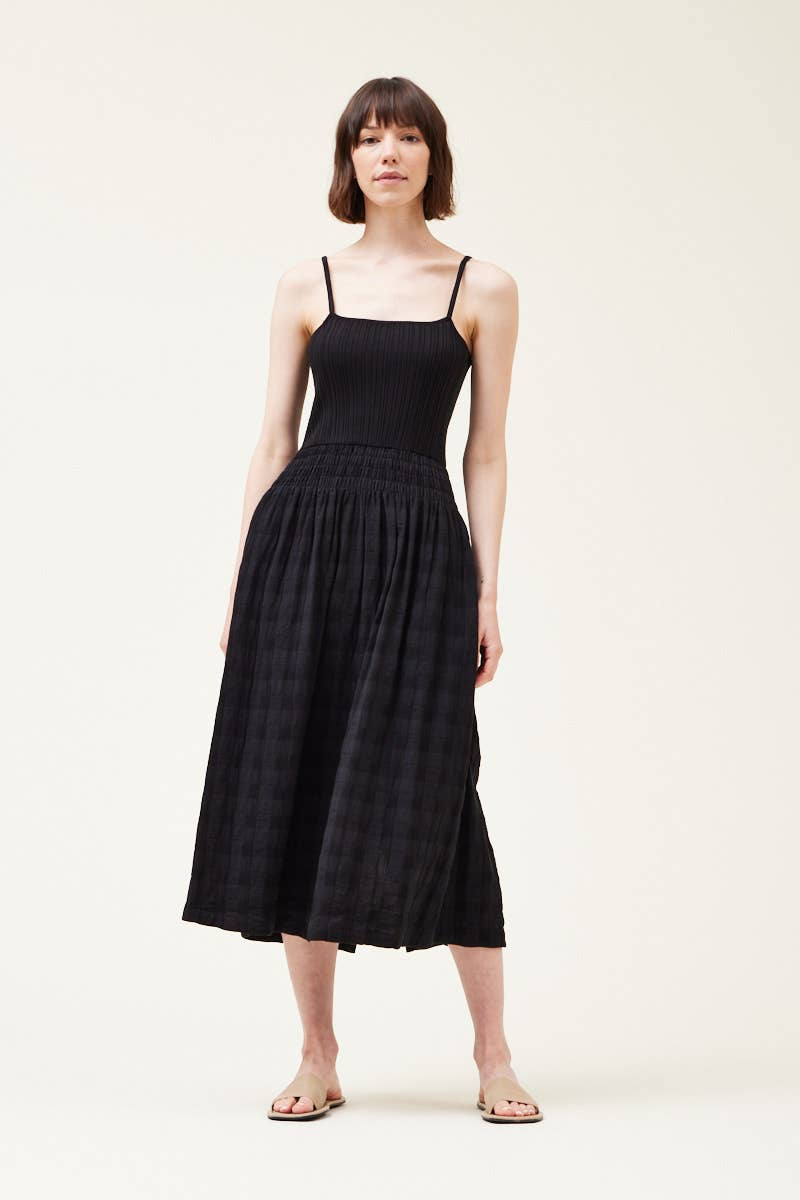 60941 - KNIT MIXED MAXI DRESS: Black / LARGE / Contemporary