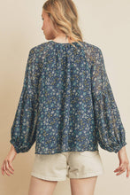 Load image into Gallery viewer, Dress Forum Floral Blouse
