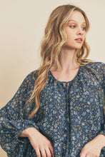 Load image into Gallery viewer, Dress Forum Floral Blouse
