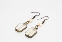Load image into Gallery viewer, Earring Antique Gold w/Freshwater Pearl and Rectangle Glass
